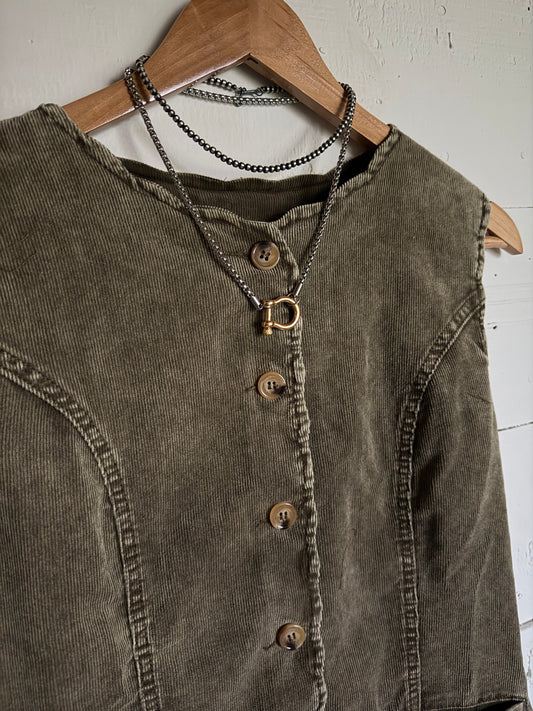 THE VINTAGE VEST