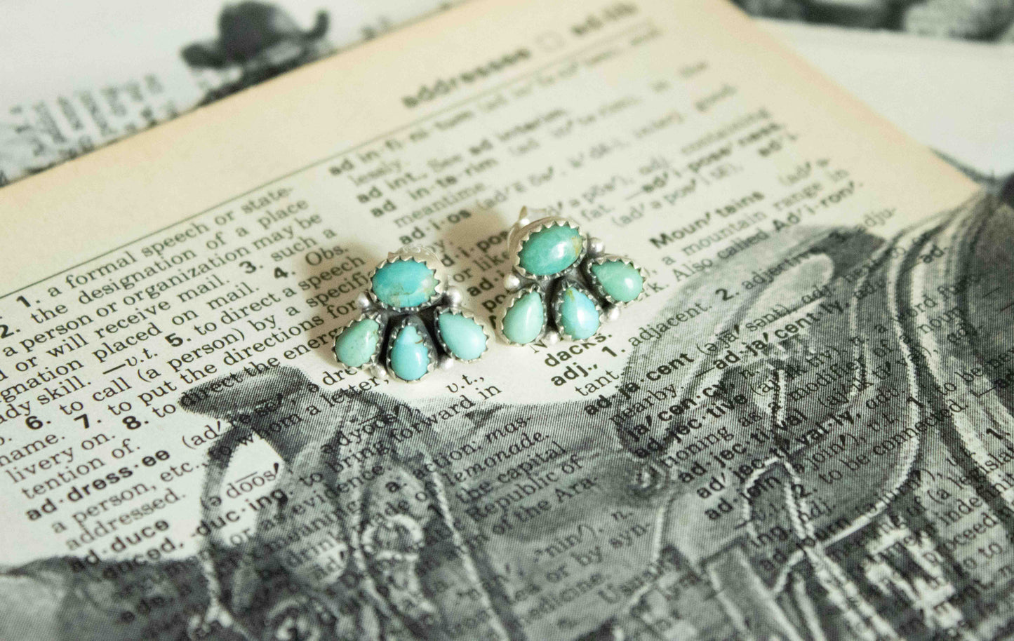 THE LILLY CLUSTER EARRINGS